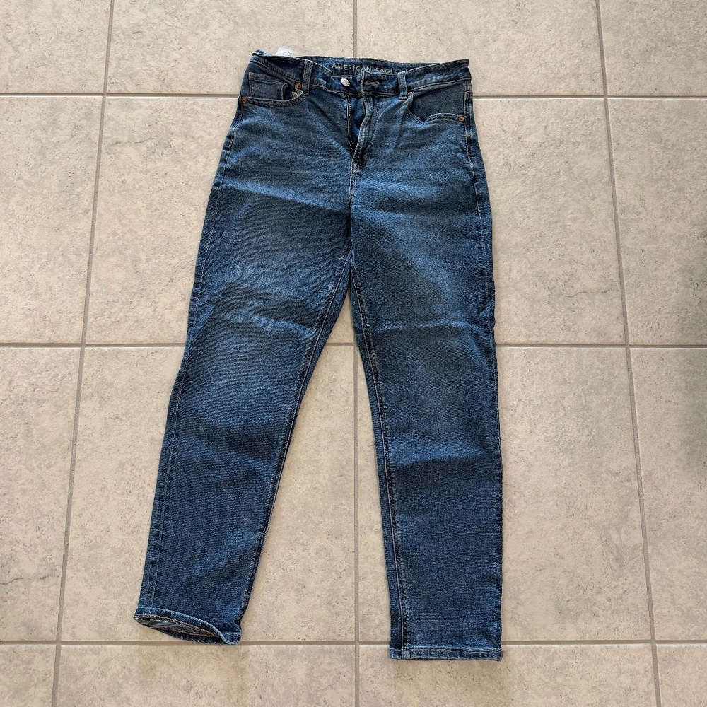 American Eagle Mom Jeans